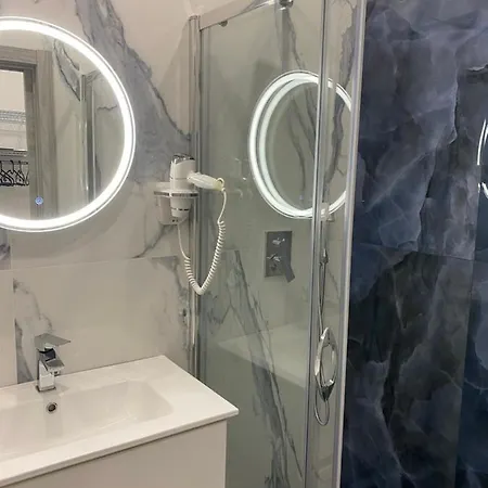 The Nest Of Via Toledo Apartament Neapol