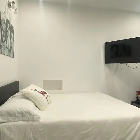 The Nest Of Via Toledo Apartament *